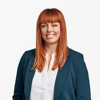 Portrait Ina Djukin