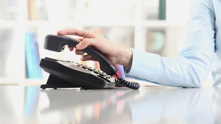 Riagganciare il telefono
