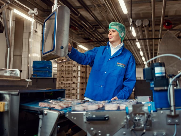 Anlagenführer in der Produktion