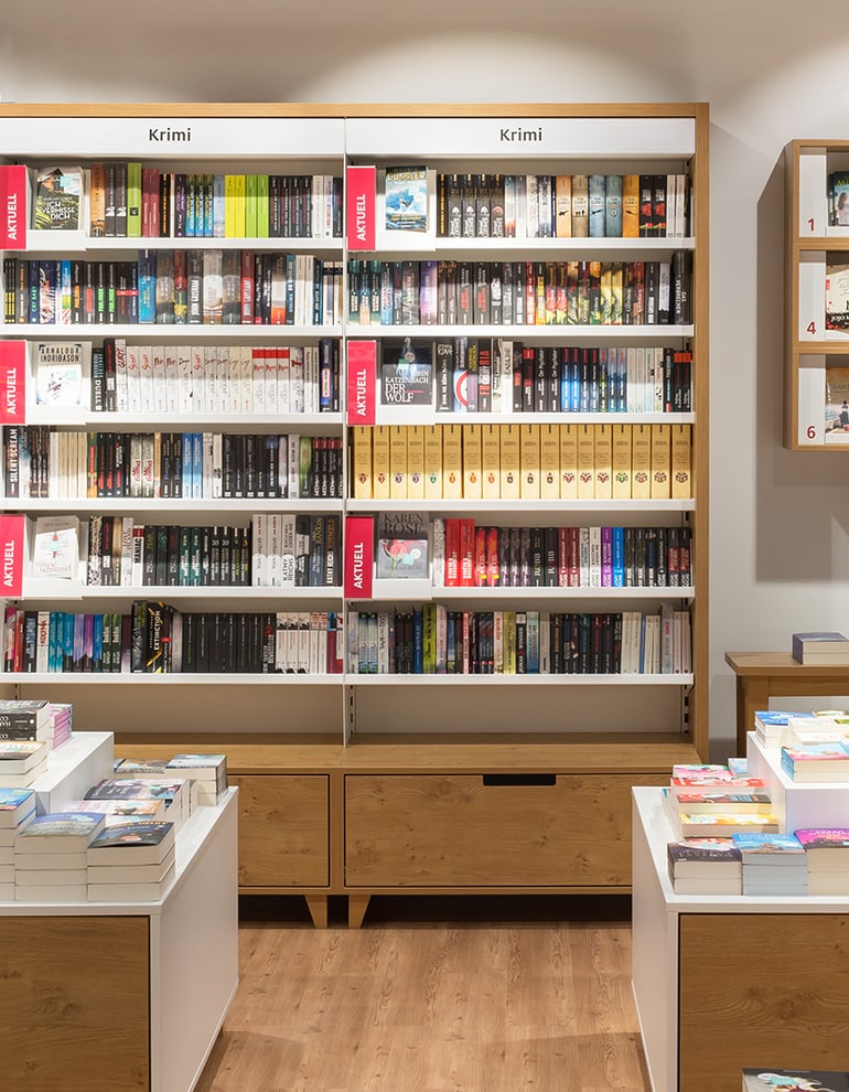 Libreria in una filiale Ex Libris