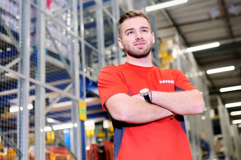 Mitarbeiter Logistik
