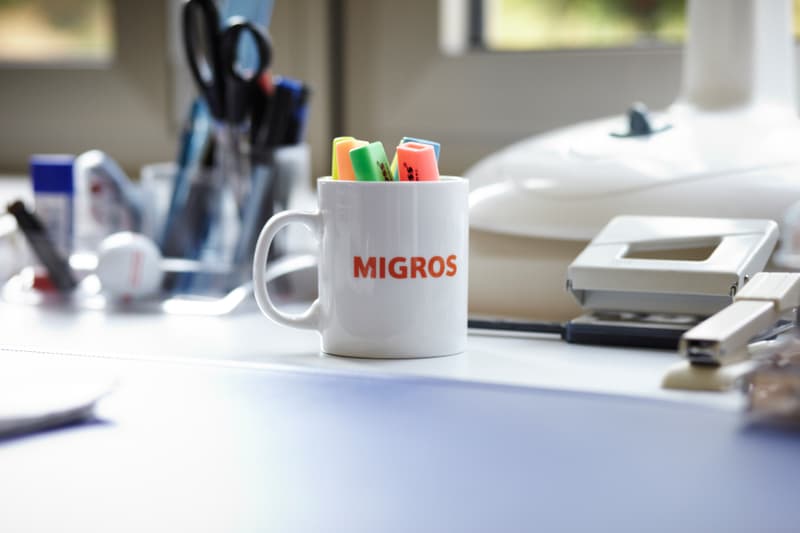 Leuchtstifte in Migros Tasse