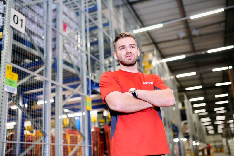 Mitarbeiter Logistik