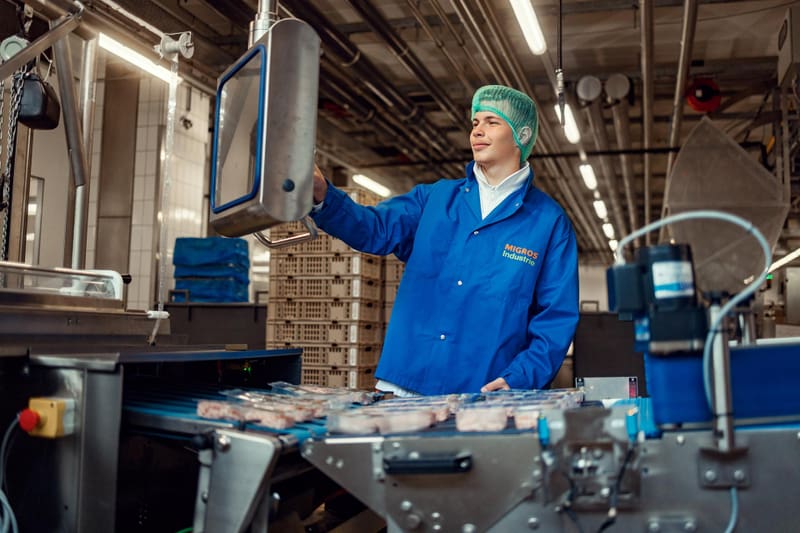 Anlagenführer in der Produktion