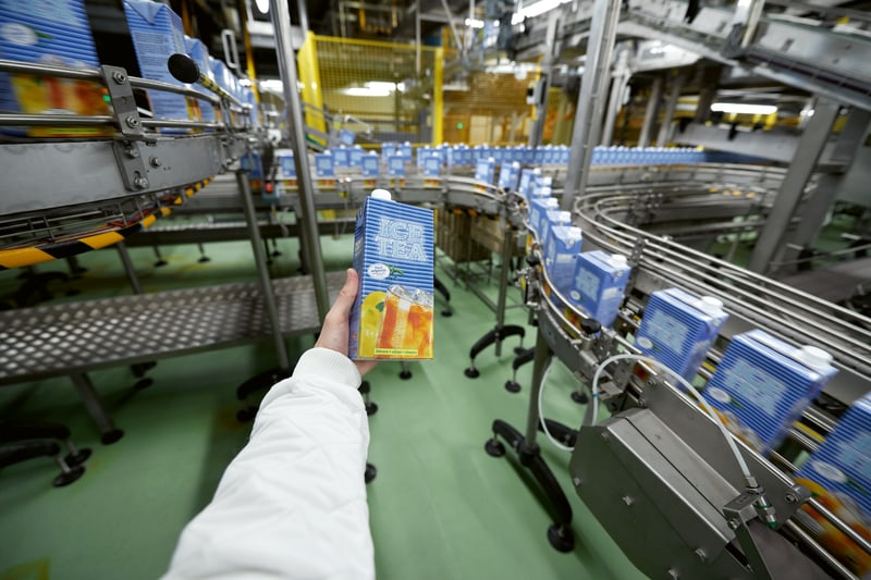 IceTea in der Hand