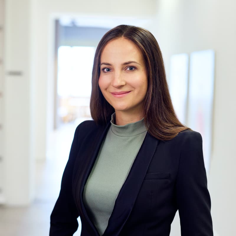 Philomene Troger Portrait