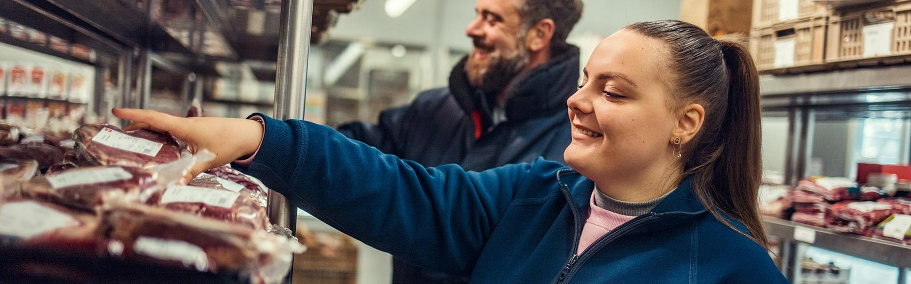 Mitarbeitende im Micarna-Shop
